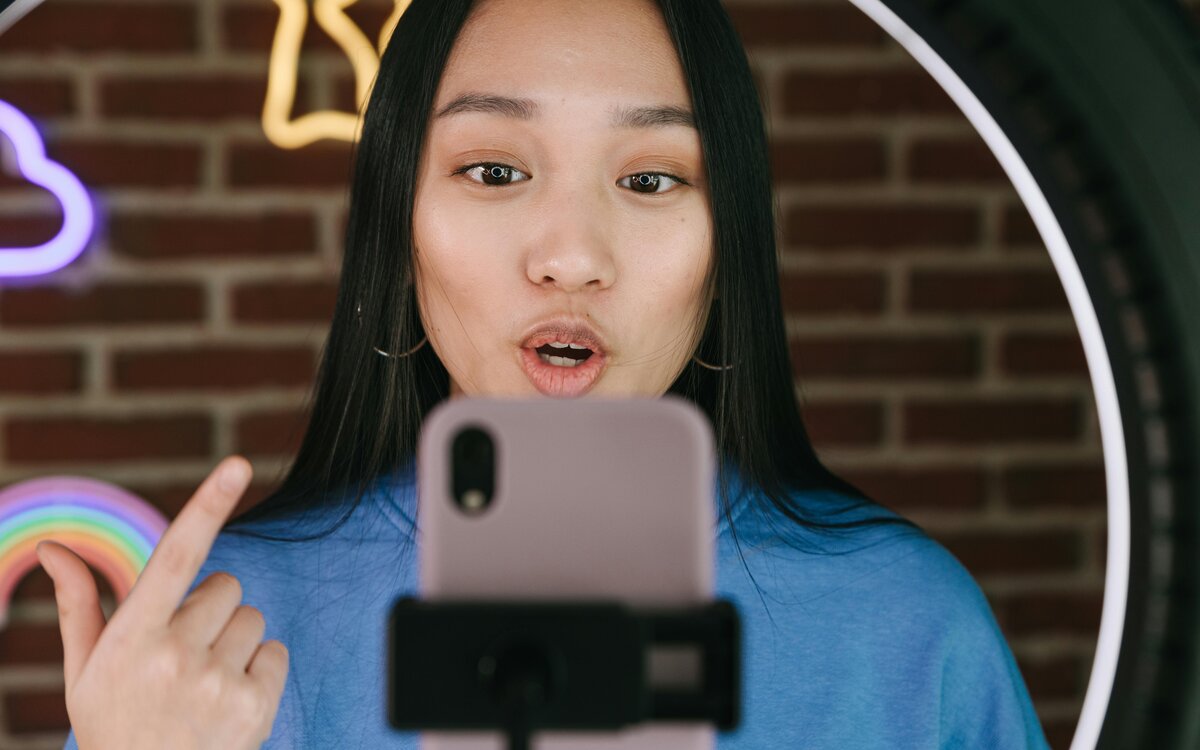 Influencer Marketing and Boosting: How Brands Work with Bloggers in 2026