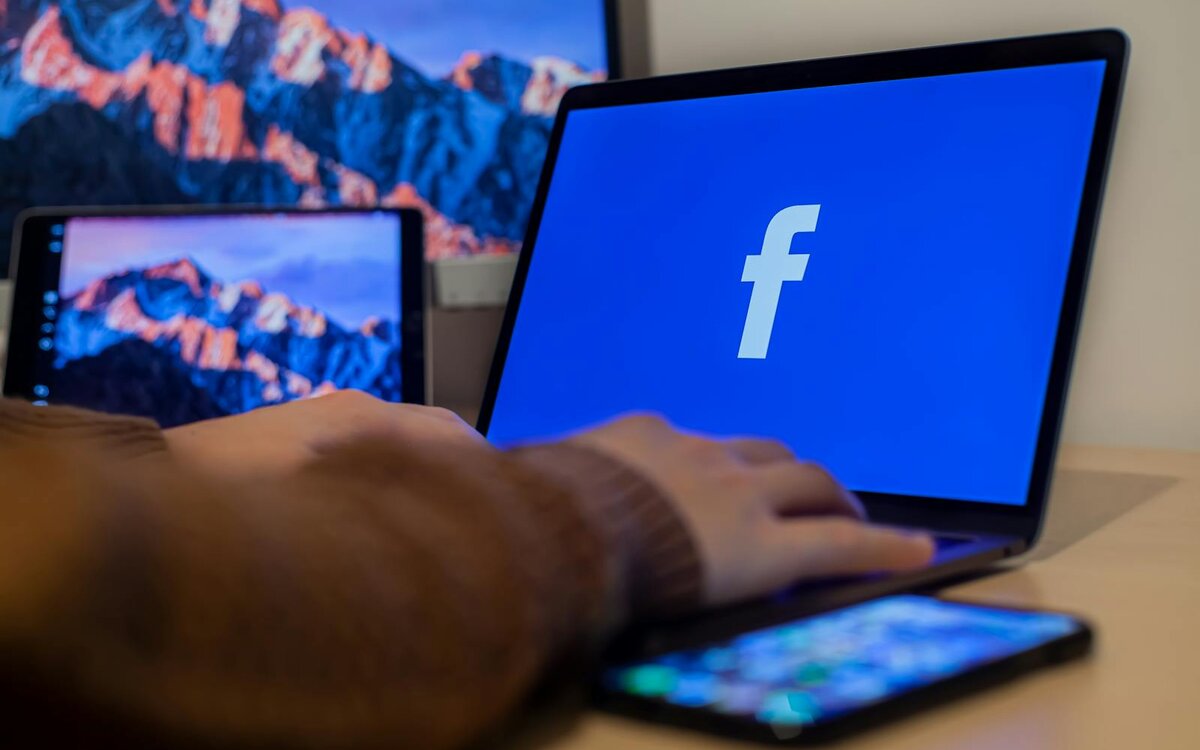 How the Facebook Algorithm Works in 2026