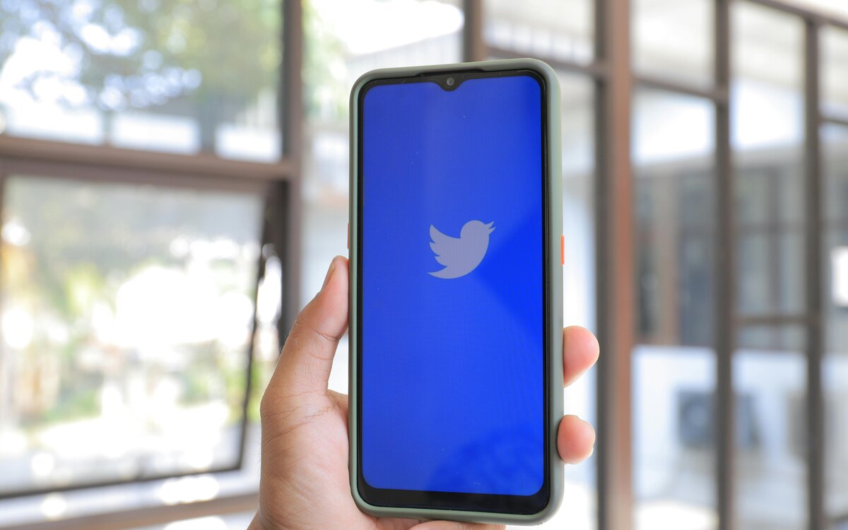 Buy Twitter/X Reposts: How to Quickly Boost Tweets in 2026