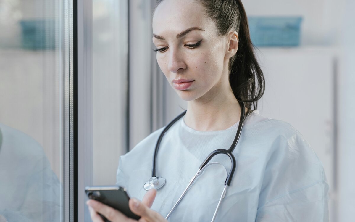 Social Media Marketing for Doctors and Medical Clinics: How to Promote in 2026